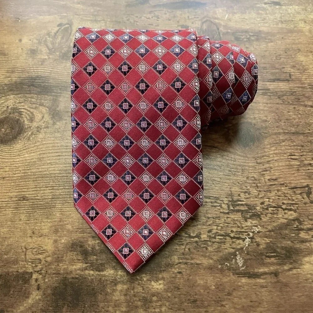 Ermenegildo Zegna Silk Tie Dark Red Geometric Satin Finish Necktie Luxury Italy